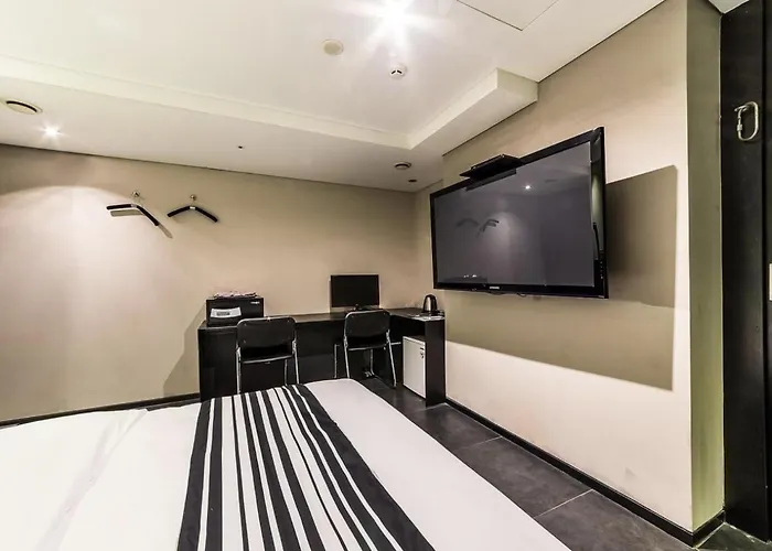 Adlige Motel 3*
