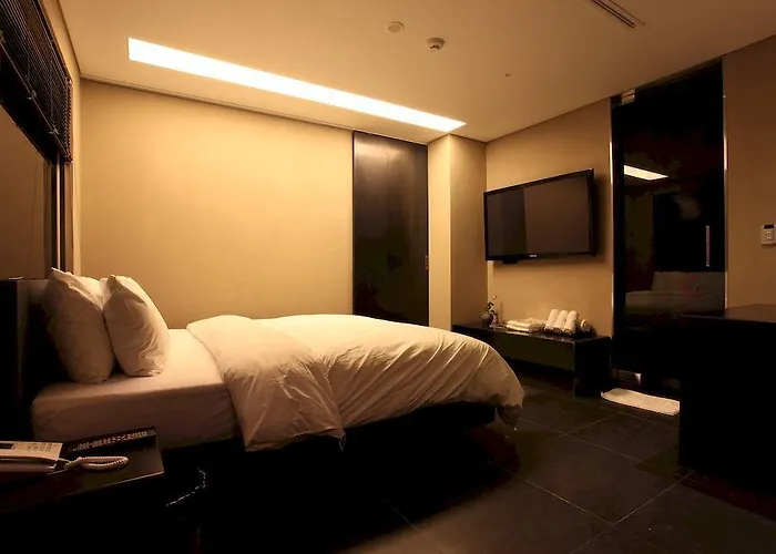 Adlige Motel 3*